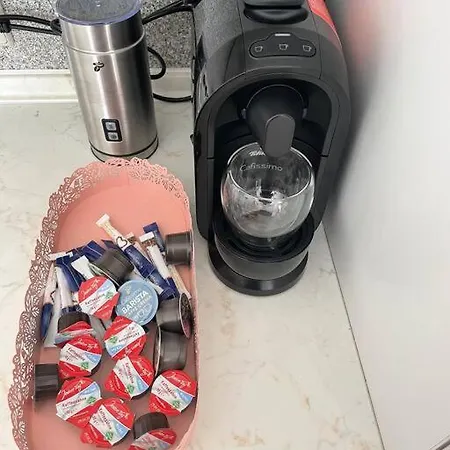 Helle 2-Zi-Fewo Mit Wlan, Dolce Gusto, Roku Tv Appartement